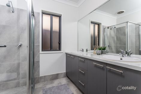 Property photo of 94 Greenhaven Circuit Narangba QLD 4504