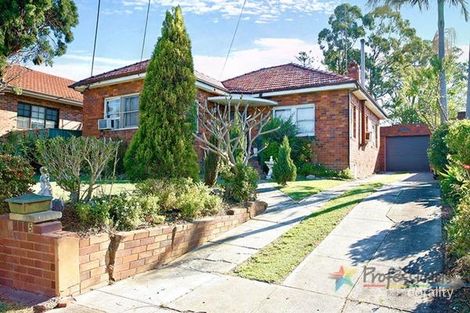 5 Enoggera Rd, Beverly Hills, NSW 2209