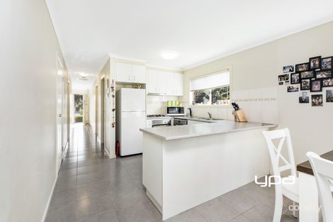 Property photo of 2/221 Gap Road Sunbury VIC 3429