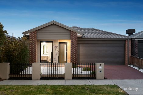 8 Armidale Dr, Pakenham, VIC 3810
