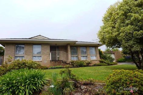 11 Meadow Ct, Wandin North, VIC 3139