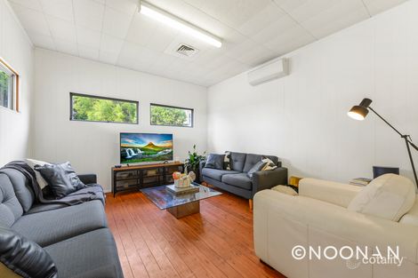Property photo of 1 Highland Road Peakhurst NSW 2210