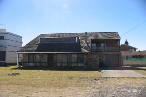 4 Ocean Ave, Anna Bay, NSW 2316