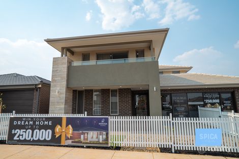 Property photo of 10 Sentinel Parade Truganina VIC 3029