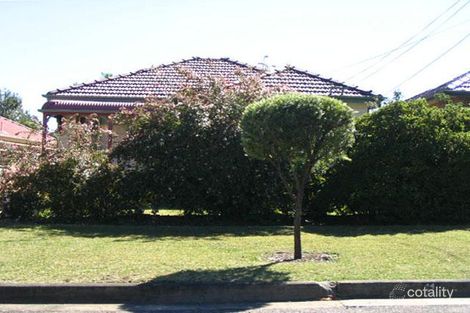 11 Kelvin Pde, Picnic Point, NSW 2213