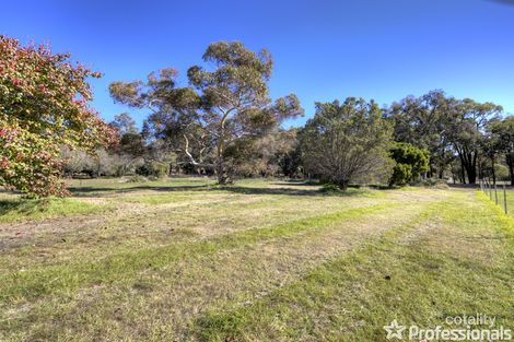 16 Dean St, Mount Helena, WA 6082