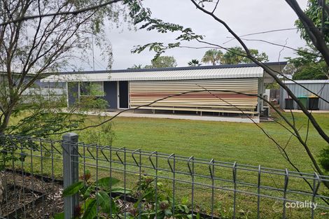 190 Macmillan St, Ayr, QLD 4807