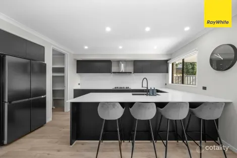 Property photo of 41 Ambien Crescent Strathtulloh VIC 3338