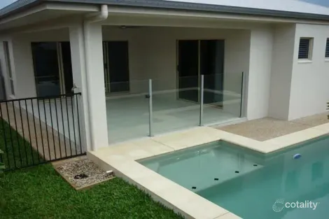 17 Catamaran Cct, Trinity Beach, QLD 4879