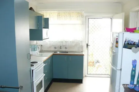 Property photo of 2/272 Goonoo Goonoo Road South Tamworth NSW 2340