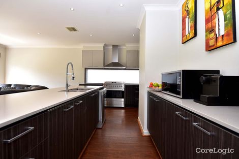 Property photo of 3 Fairlight Avenue Keysborough VIC 3173