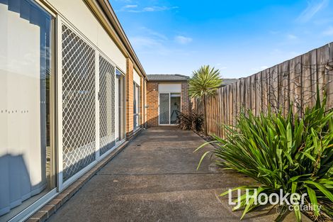 Property photo of 11 McClenaghan Place Pakenham VIC 3810
