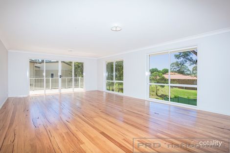 Property photo of 3 Crown Close Rutherford NSW 2320