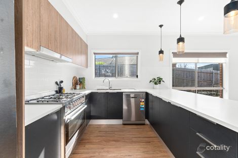 Property photo of 35 Eastern View Drive Eastwood VIC 3875