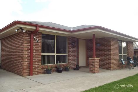 16 Fairway Dr, Tumut, NSW 2720