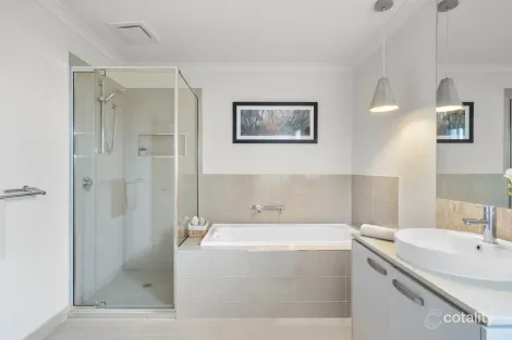 Property photo of 50 Aberfeldy Grove Wollert VIC 3750