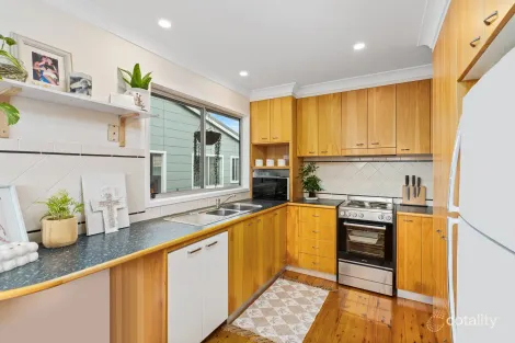 Property photo of 9 Culwulla Street Berkeley Vale NSW 2261