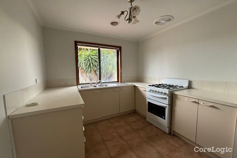Property photo of 14 Tenterden Place Mill Park VIC 3082