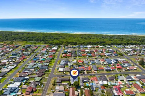 Property photo of 20 Kurrajong Street Windang NSW 2528