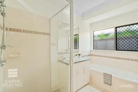 Property photo of 17 Bronte Close Kewarra Beach QLD 4879