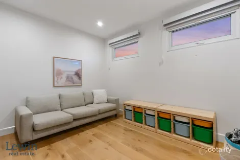 Property photo of 11B Leith Crescent Hampton East VIC 3188