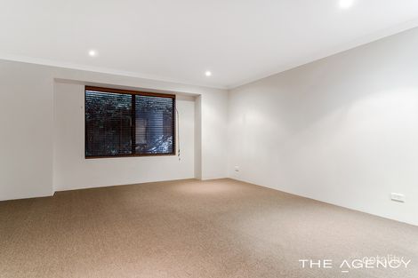 Property photo of 34 Bancoura Parkway Secret Harbour WA 6173