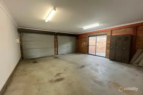 Property photo of 2/24-28 Abermain Street Abermain NSW 2326