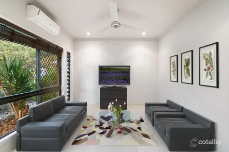 Property photo of 5 Bowline Place Trinity Beach QLD 4879