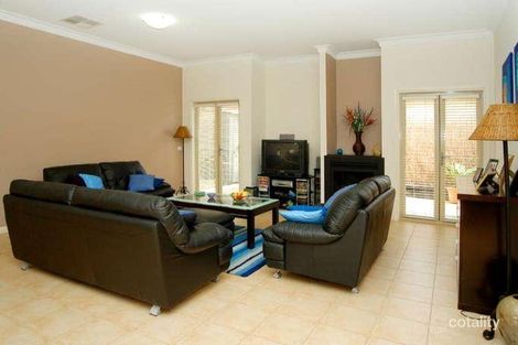 Property photo of 32 Simpson Drive Mount Waverley VIC 3149