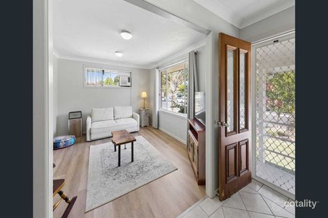 Property photo of 2/10 Scullin Street Townsend NSW 2463