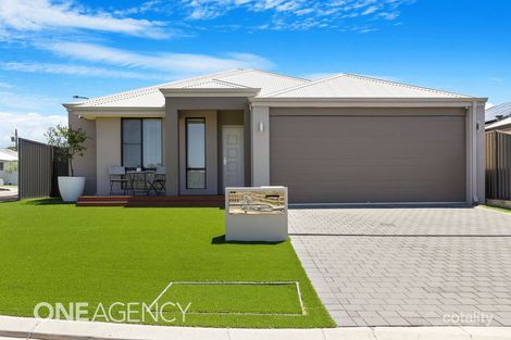 18 Preston Dr, Lake Coogee, WA 6166