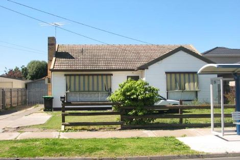 Property photo of 34 Skewes Street Avondale Heights VIC 3034