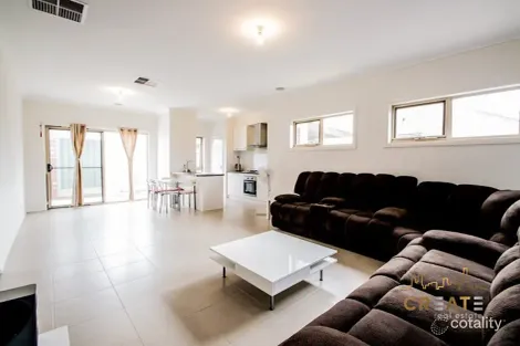 Property photo of 2/6 Mayfield Grove Altona Meadows VIC 3028