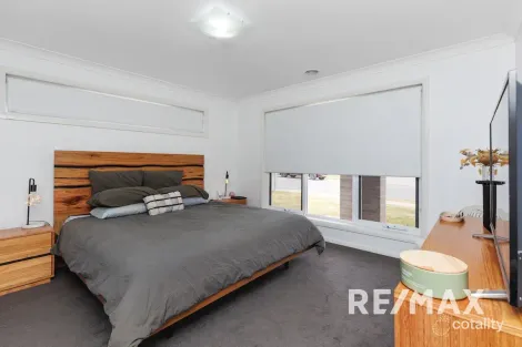 Property photo of 15 Beetson Street Boorooma NSW 2650
