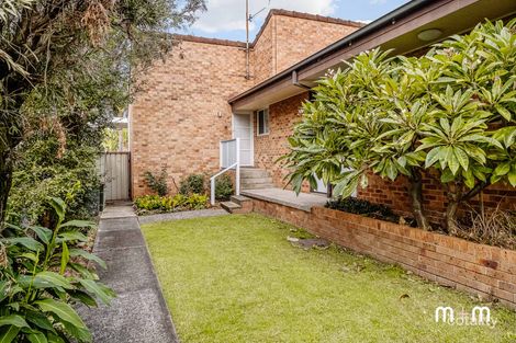 Property photo of 4/35-37 Pioneer Road Bellambi NSW 2518