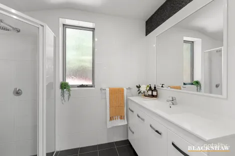 Property photo of 22 Nunan Crescent Oxley ACT 2903