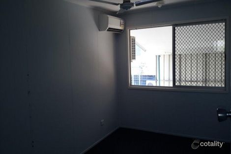 Property photo of 37 Beardmore Crescent Dysart QLD 4745