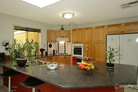Property photo of 7 Narrawong Close Rowville VIC 3178
