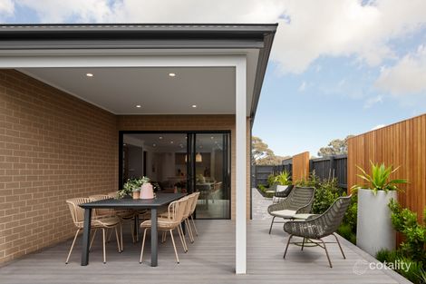 52 Freeman Cct, Newborough, VIC 3825