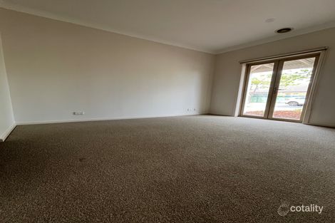 Property photo of 24 Hurlingham Way Craigieburn VIC 3064