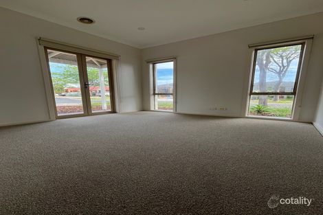 Property photo of 24 Hurlingham Way Craigieburn VIC 3064