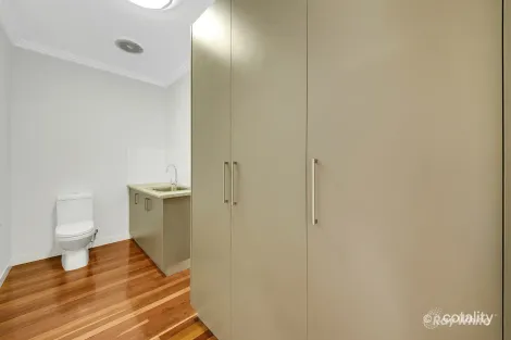 Property photo of 8 Fowler Street West Gladstone QLD 4680