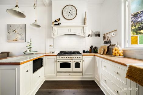 Property photo of 23 Moorecourt Avenue Springwood NSW 2777