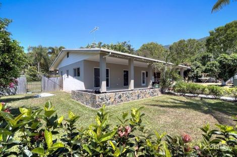 Property photo of 2-8 Nancy Close Oak Beach QLD 4877