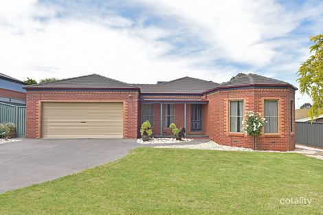 8 Ellesmere Tce, Strathdale, VIC 3550