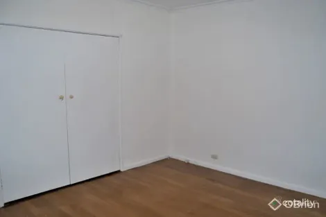 Property photo of 52 Douglas Avenue St Albans VIC 3021