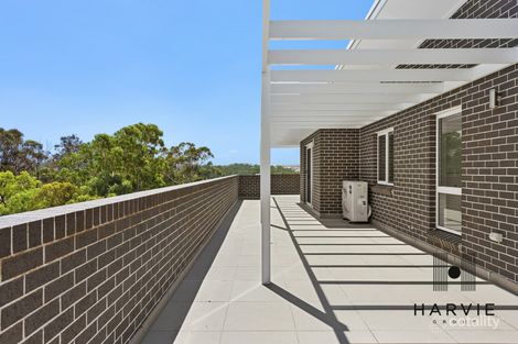 67/23 Regent Honeyeater Gr, North Kellyville, NSW 2155