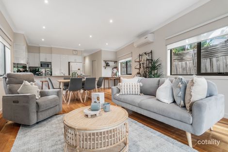 Property photo of 3 Meredith Close Mooroolbark VIC 3138