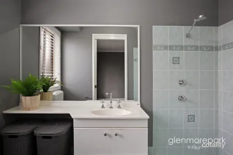 Property photo of 27 Sittella Place Glenmore Park NSW 2745