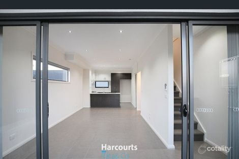 Property photo of 42 Brunswick Crescent Craigieburn VIC 3064